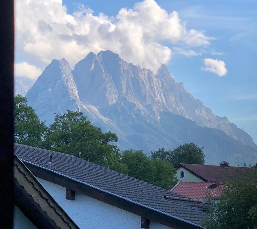 Landhaus Alpenblick Lägenhet Garmisch-Partenkirchen Exteriör bild