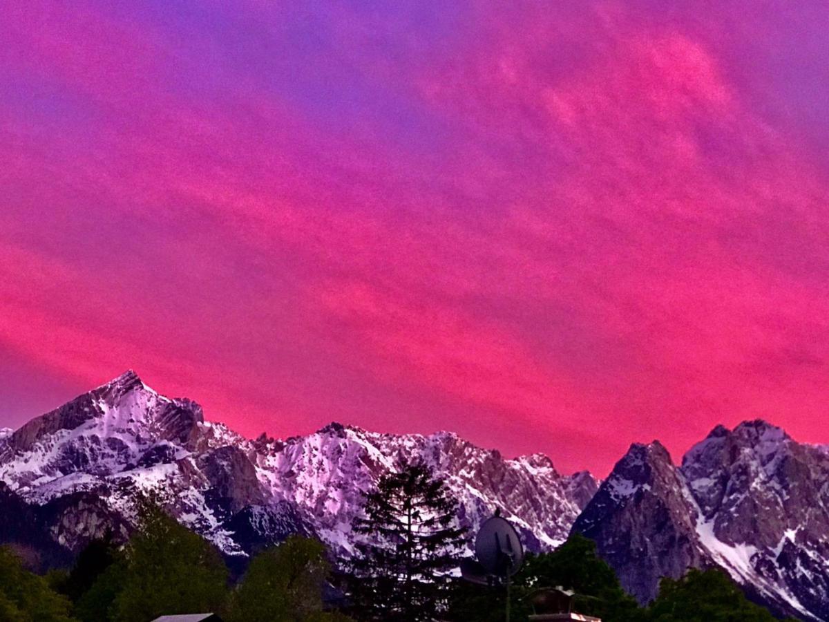 Landhaus Alpenblick Lägenhet Garmisch-Partenkirchen Exteriör bild