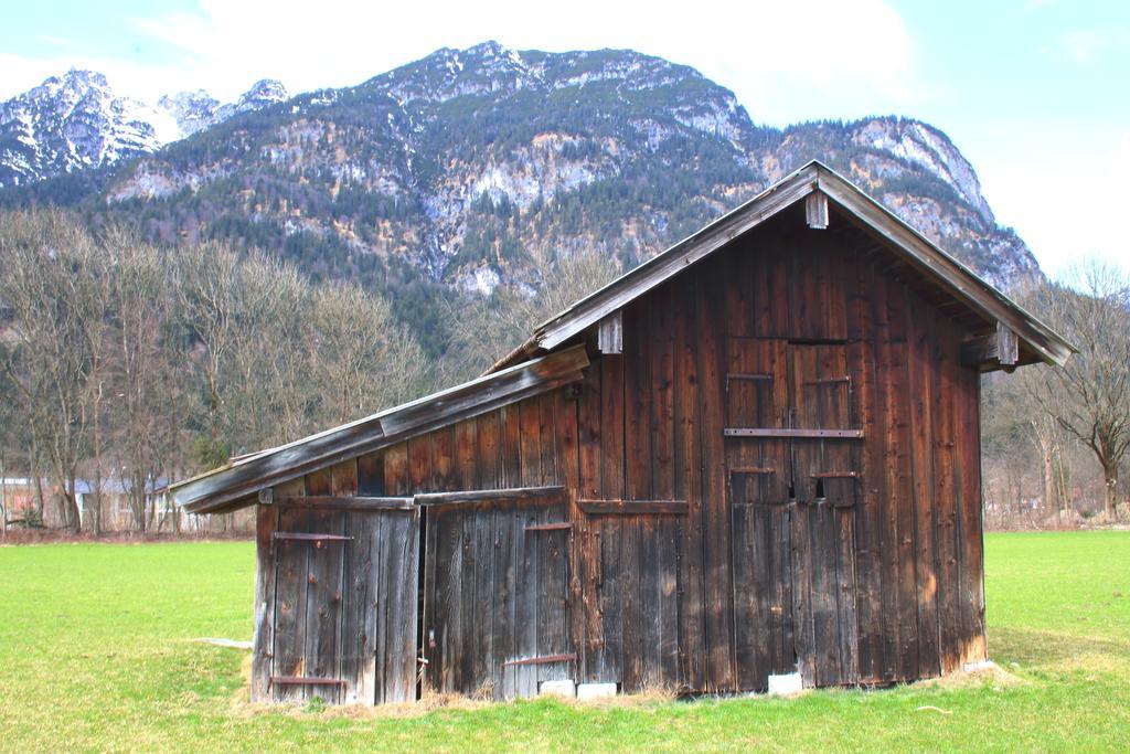 Landhaus Alpenblick Lägenhet Garmisch-Partenkirchen Rum bild